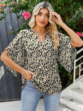 Load image into Gallery viewer, Printed Notched Half Sleeve Blouse