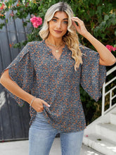 Load image into Gallery viewer, Printed Notched Half Sleeve Blouse