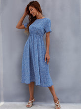 Load image into Gallery viewer, Printed Round Neck Short Sleeve Midi Dress