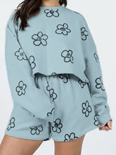 Load image into Gallery viewer, Floral Dropped Shoulder Sweatshirt and Shorts Set

