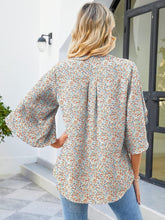 Load image into Gallery viewer, Printed Notched Half Sleeve Blouse
