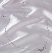 Load image into Gallery viewer, Queen Inspired Necklace
