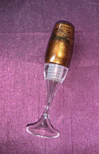 Load image into Gallery viewer, Wine Glass Gloss
